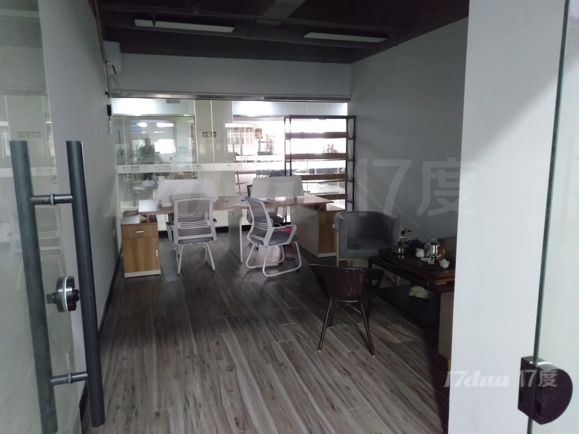 餐饮众创空间，44㎡独立办公室出租