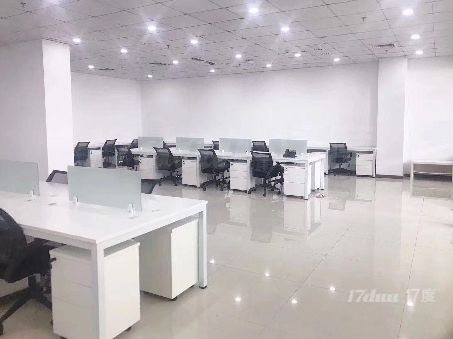 南山赤湾地铁口 1一3层办公室出租 可做仓库 直租房源