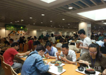 大学城地铁站 万人科技园区一楼美食城 适合麻辣烫焖锅烧腊等