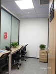 小型独立办公室，带家私包杂费，拎包办公，可短期过渡