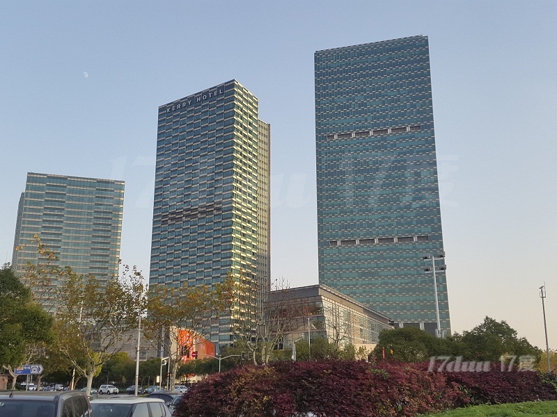 浦东嘉里城，龙阳路地铁站甲级办公，欢迎预约看房。