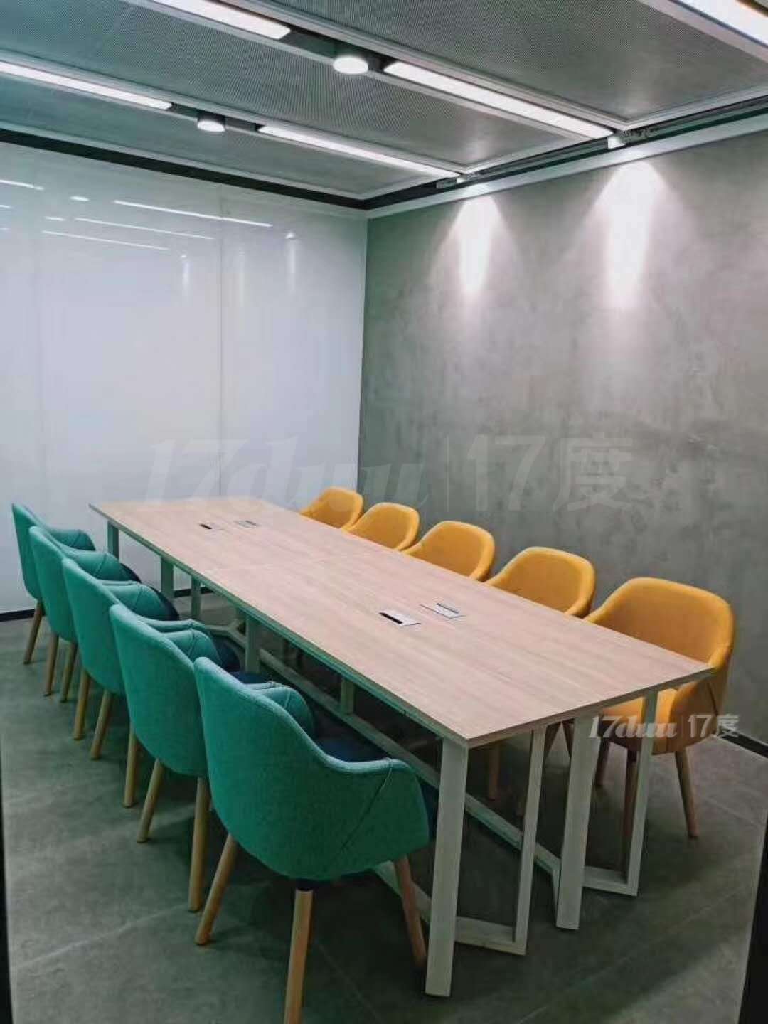 前海免税区小办公室出租，送红本，能开,户解除异常