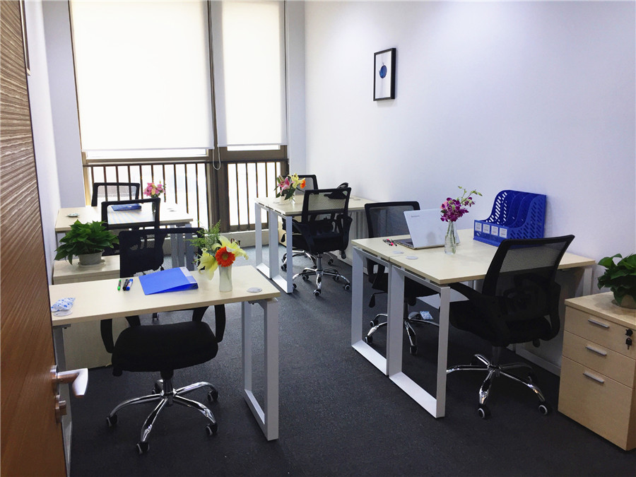 甲级写字楼招租 小型办公间 家具齐全 低价