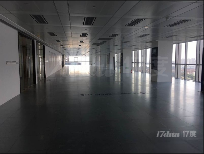 徐汇区滨江版块，近地铁云锦路站，欢迎预约看房。