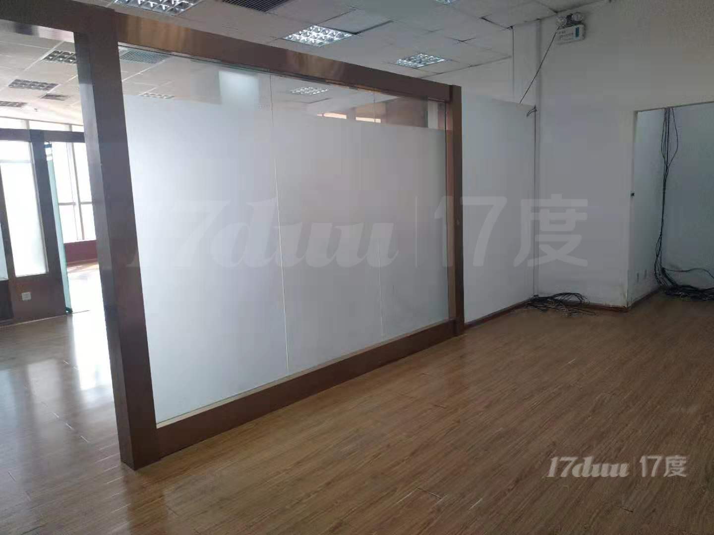 物业自持 无中介费  办公选址不二之选