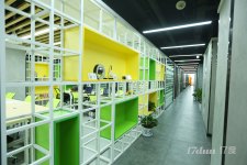 25人小型办公室，费用全包设备齐全低价等你来租