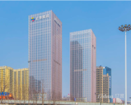 真正的湖景写字楼！地铁直达！300平豪装带全套家具