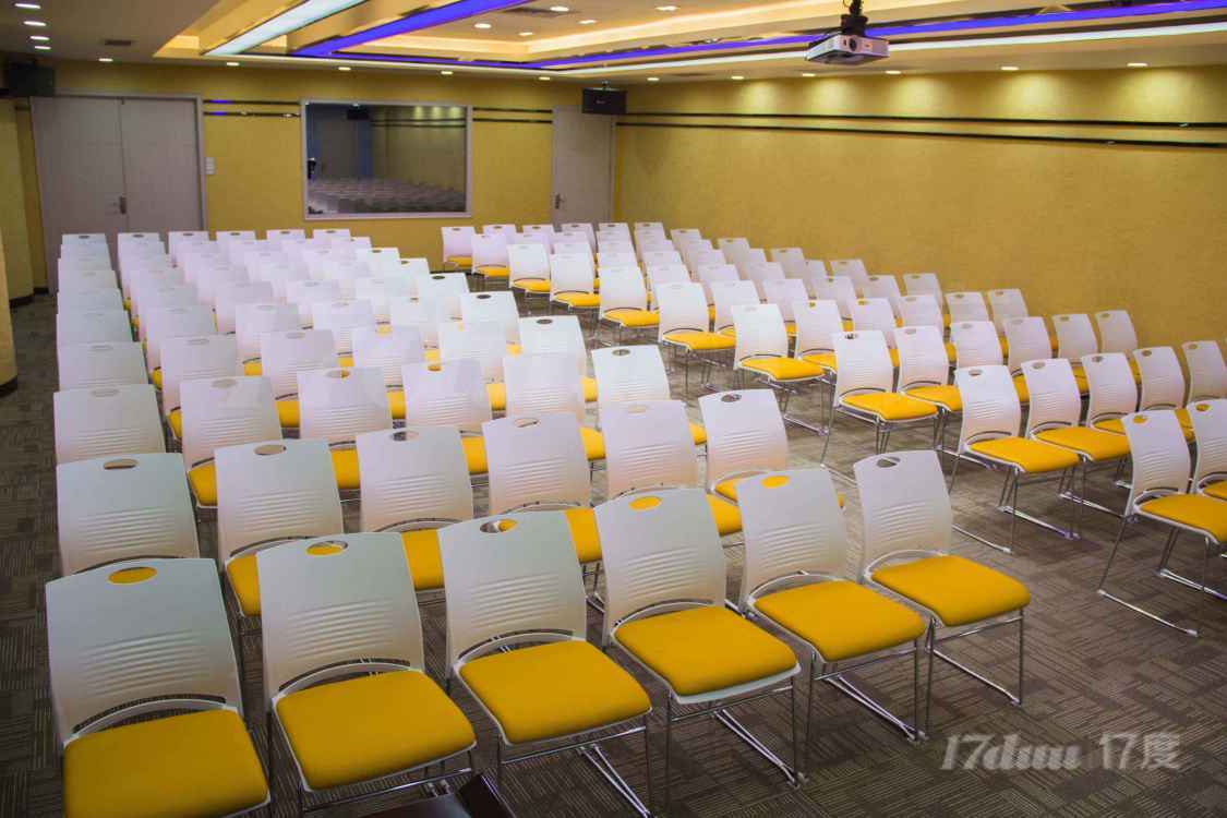 广州会议室 路演厅出租 可时租 月租 设备齐全