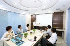 龙岗区会议室培训室出租，设备齐全，费用全包