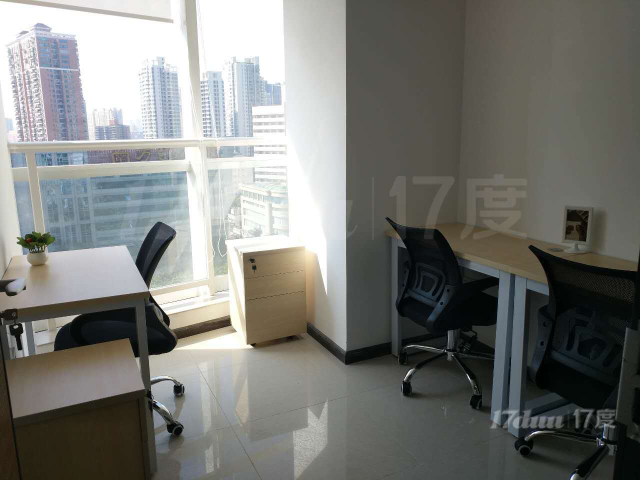 星汇国际小型办*公室出租，即租即用 费用全包 可注册