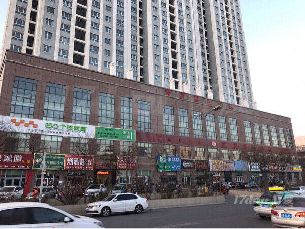 城东区博文路青发商业广场楼下临街旺铺出租