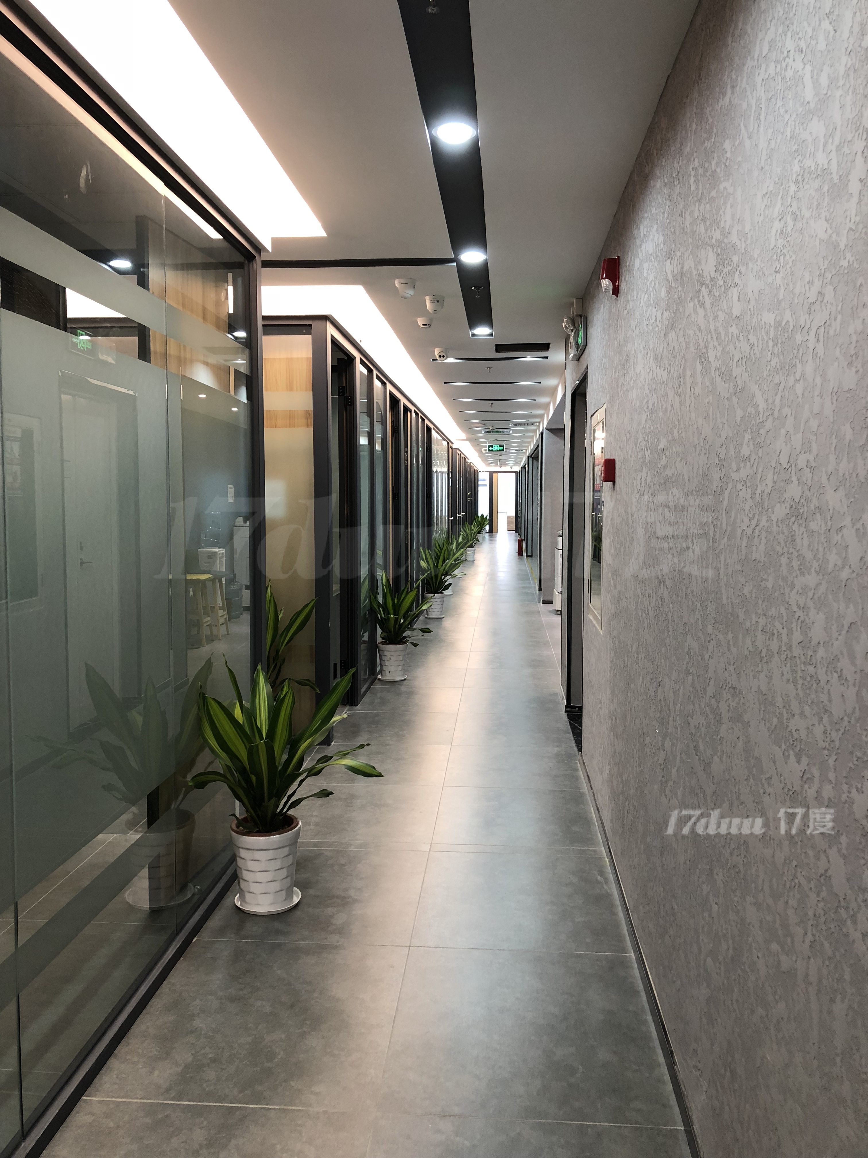 深圳南山前海自贸区15-100平办公室直租可享受前海优惠政策