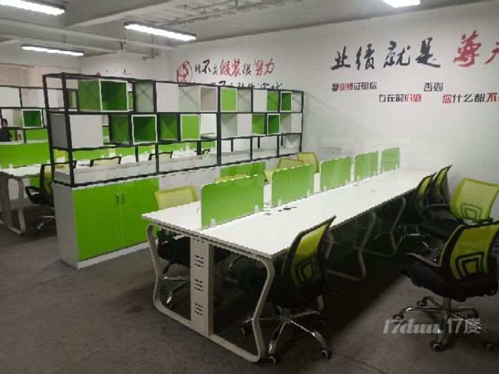朝外men 精装修带家具 交通方便 户型方正 拎包入住