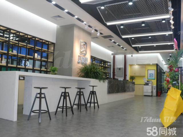 地铁口，业主直租，精装小型办公室，一价全包可注策