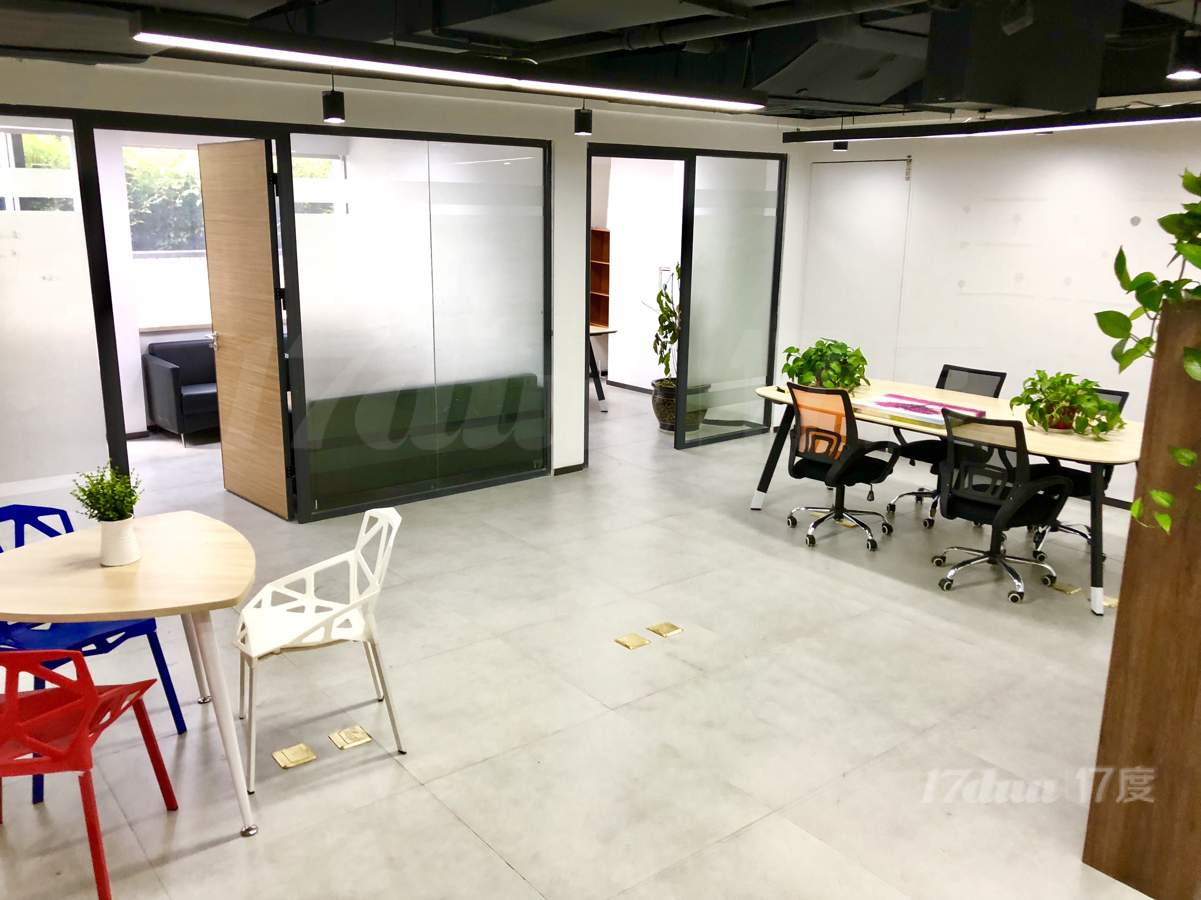 创业？全包式办公室，可挂靠工商财税，专业扶持创业者