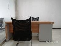 出租新牌坊轻轨站旁73平精装办公室