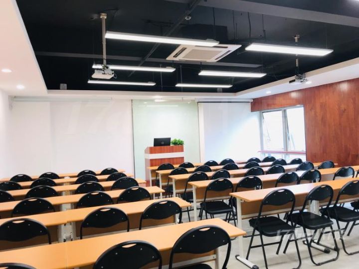 渝中区大坪、九龙坡区石桥铺场地共享，分时出租，拎包入驻！