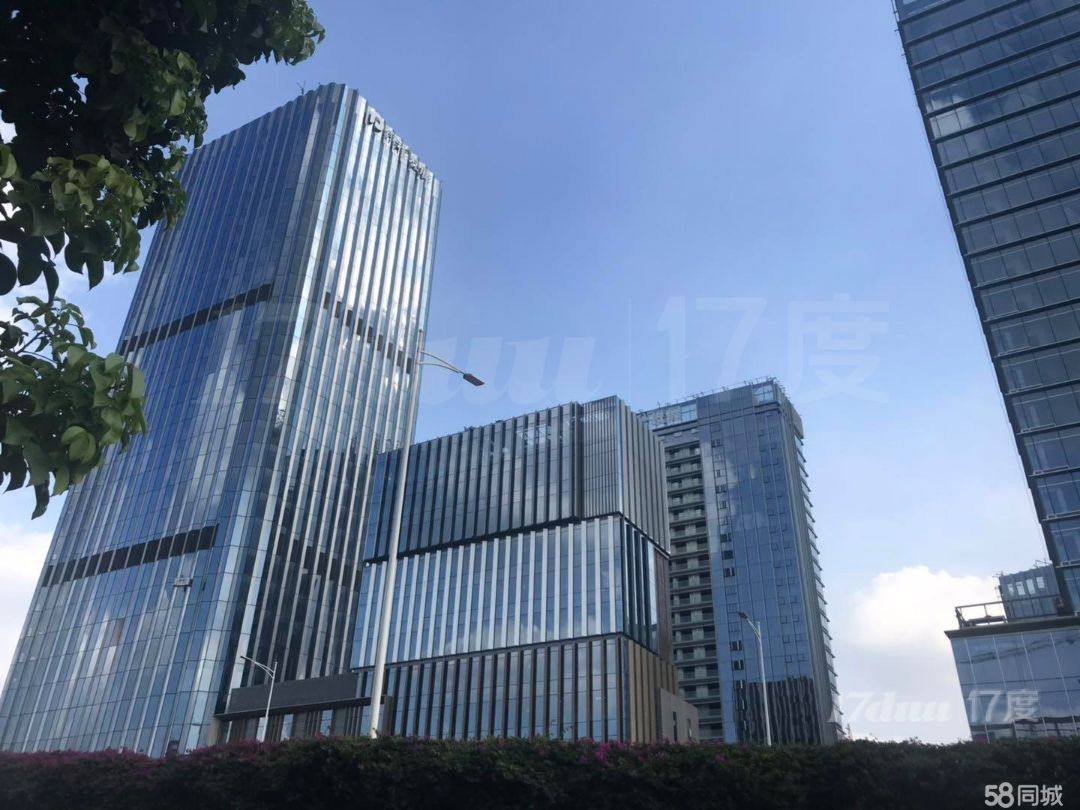 环境优美，空气清新，交通方便，甲A级写字楼