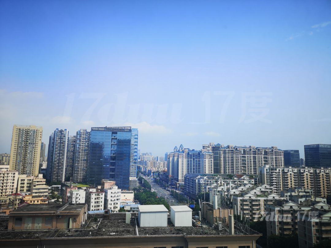 西乡地铁站旁，环境不错