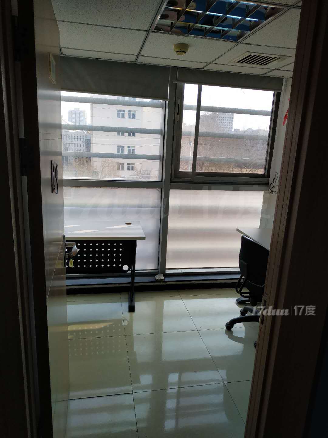 千元办公卡位出租 注冊独立办公室 办理食品化妆品医疗器械许可