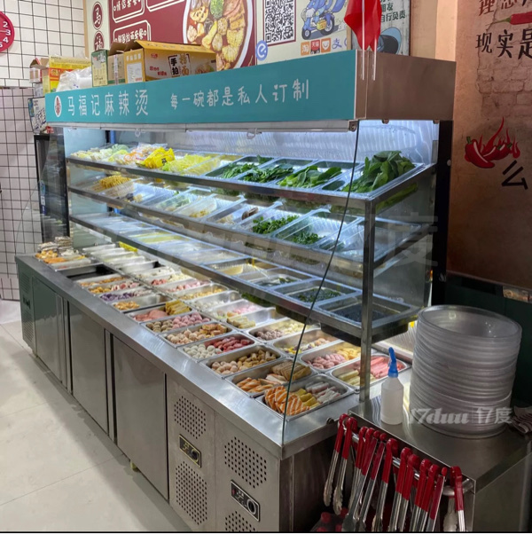 店铺，营业中 店铺生意稳定 因资金周转 现转让！