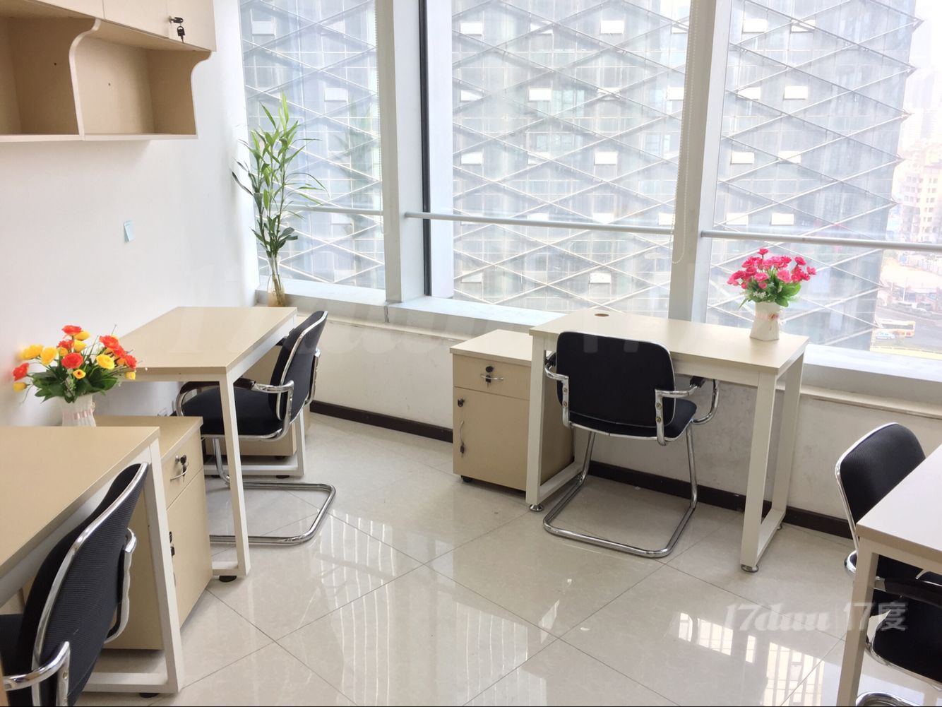 办公室出租业主直租带装修写字楼可注册公司的办公室