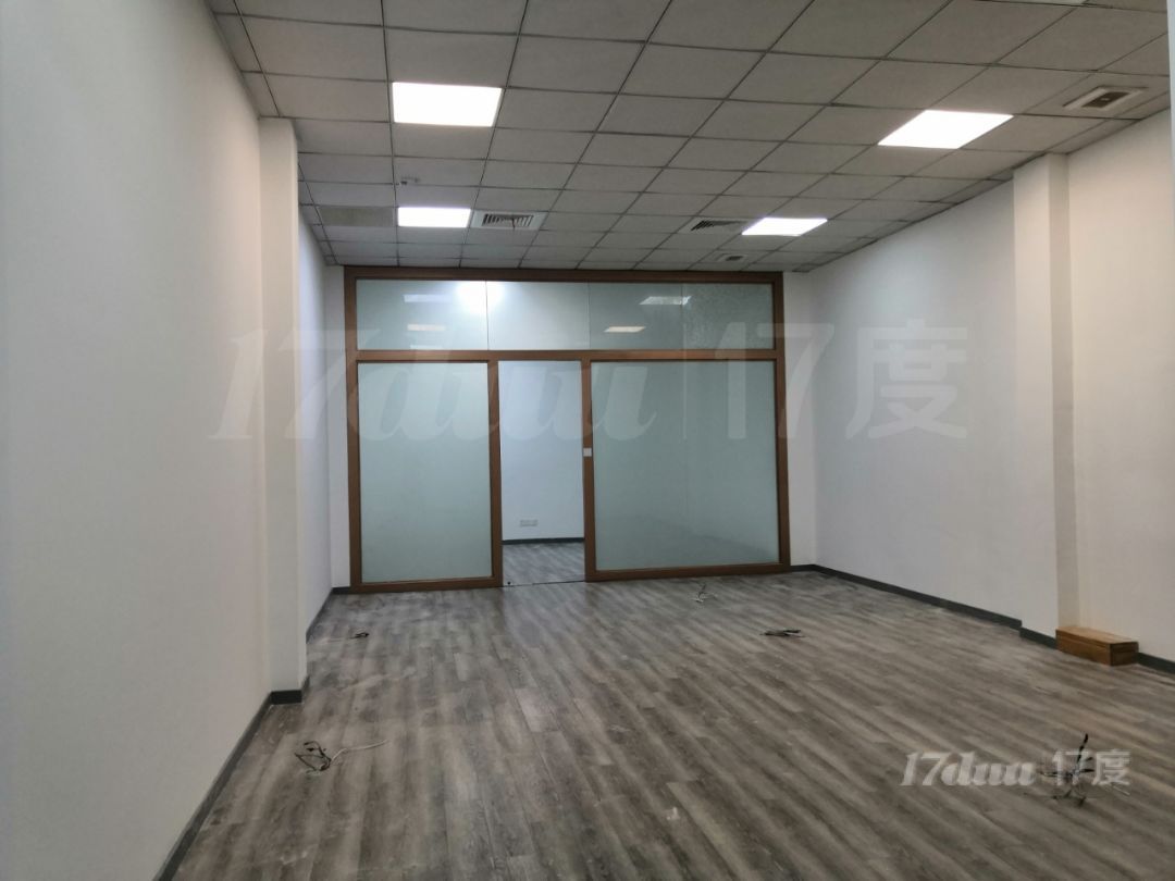 昭化沿街楼，上下水，地铁沿线，精装有隔断