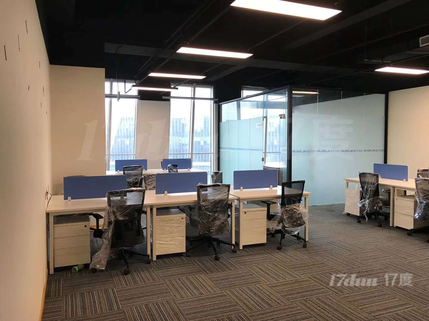 国际客运中心地铁站，一方大厦精装修带家具，随时起租
