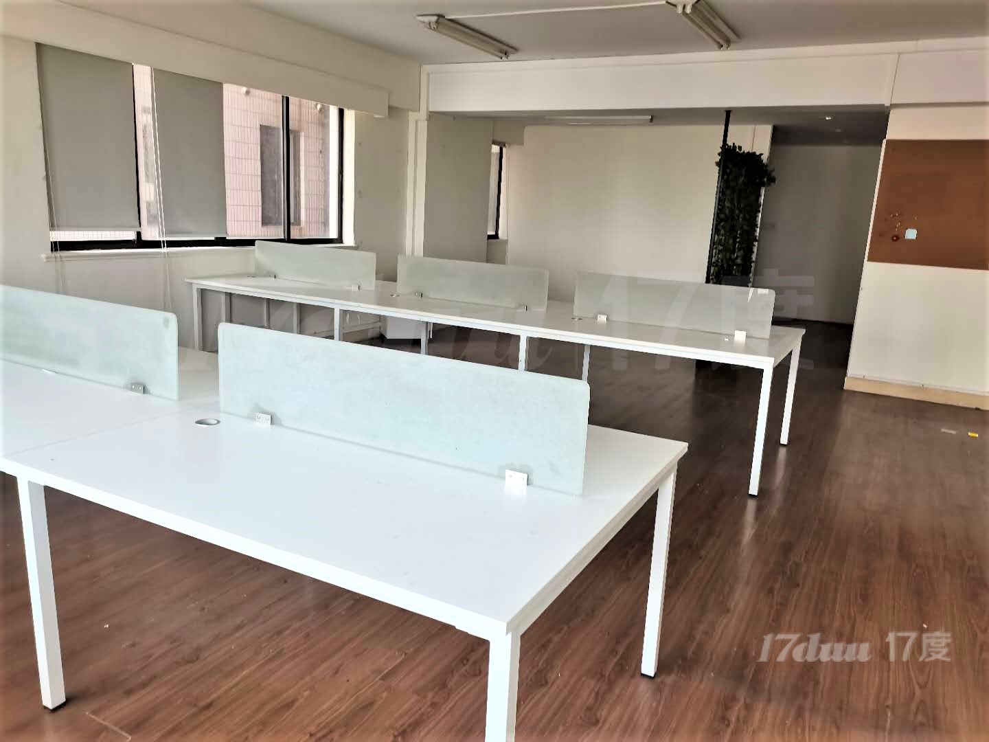 新闸路办公室，振安广场，方正带水，业态不限，230平独立空调