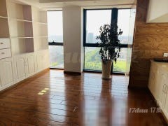 9号线中春路站，欧莱雅300平精装带隔断，近万科七宝国际
