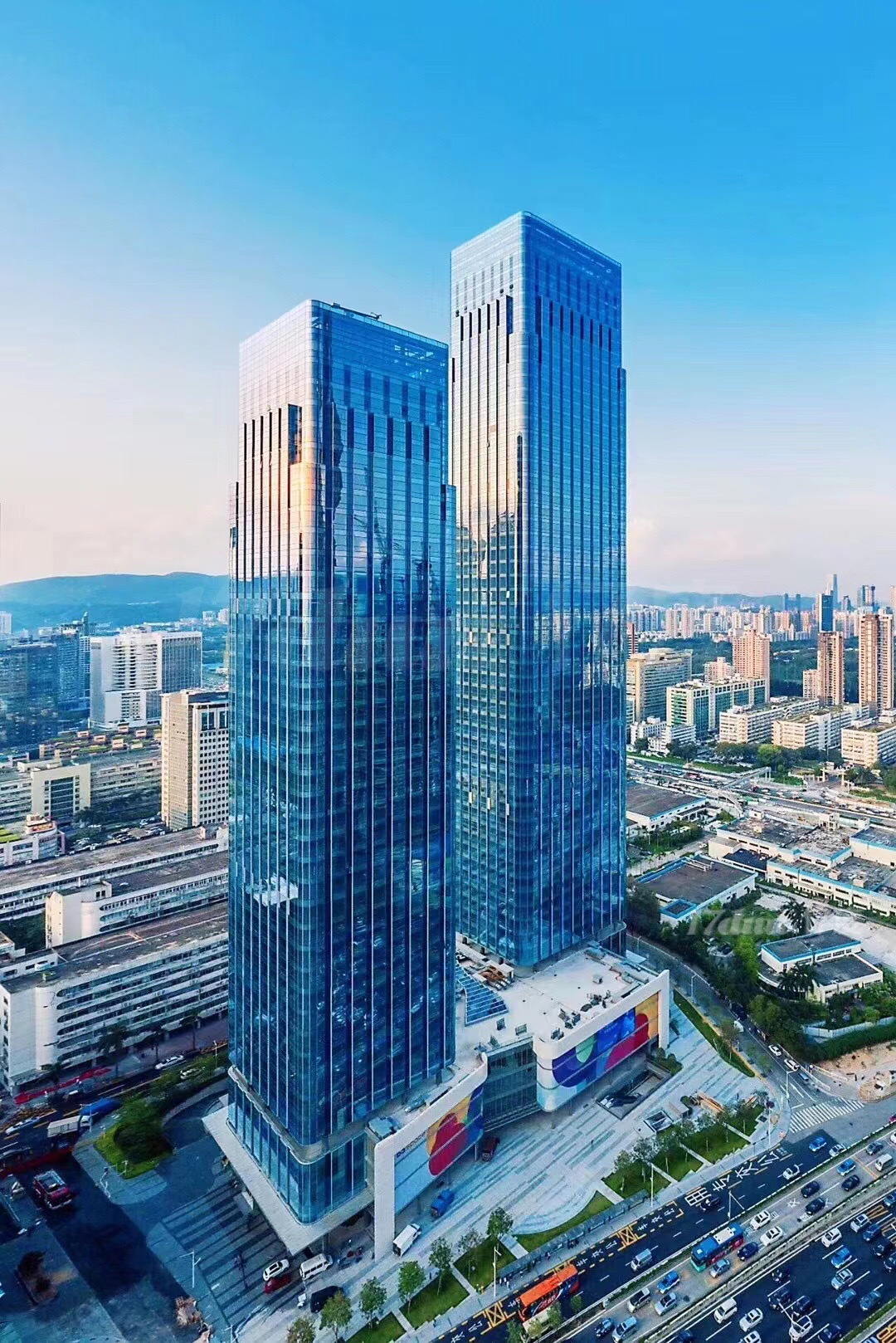 福田双子塔丨海景+高尔夫丨地铁上盖丨5星标准