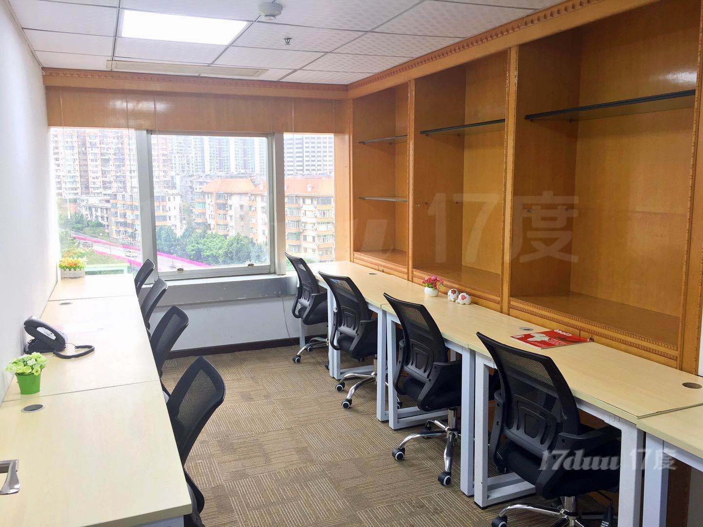 西门口地铁口附近+新装修甲+级办公室千元/间起租 费用全包