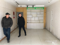 杨家山菜市场临街商铺转让出租，无转让费