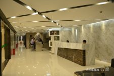 【精装办公室】办公家具网络空调全免费，拎包即能办公