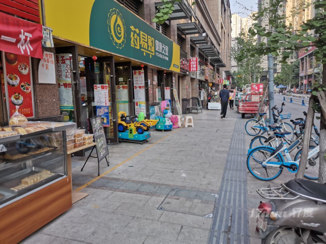 20万人商圈！旺铺出租！