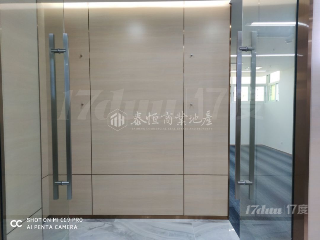 深大站 虚拟大学园 全新精装150平特价65元