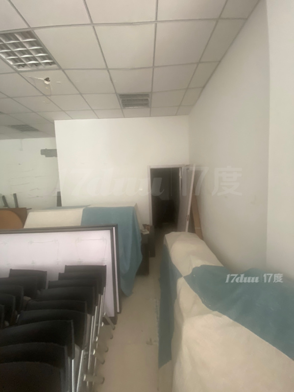 多条公交直达，地铁3号线常府街5分钟到达，可分租