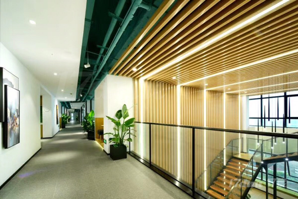 虹口区赤峰路精装小面积，定制装修，地铁600米
