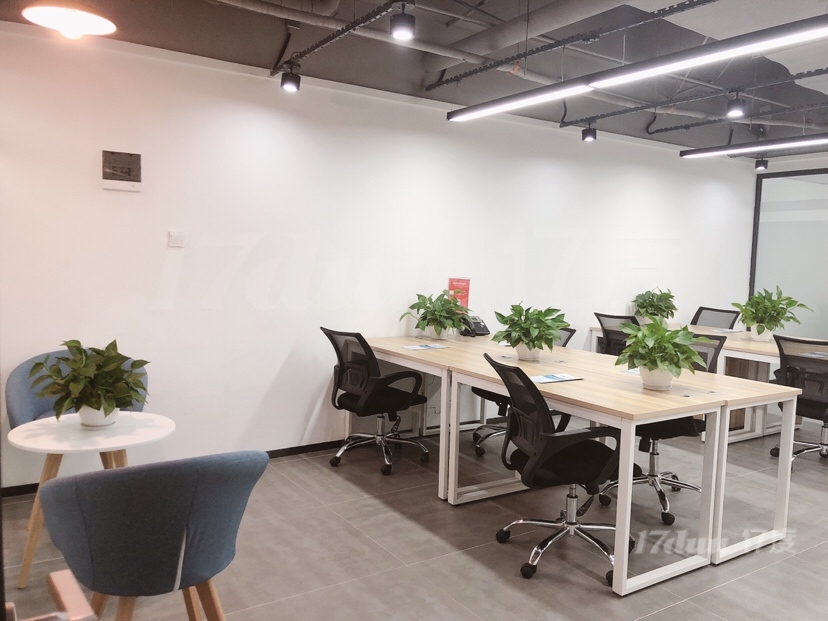 精装办公室工位卡座出租，杂费全包，领包入住，非中介
