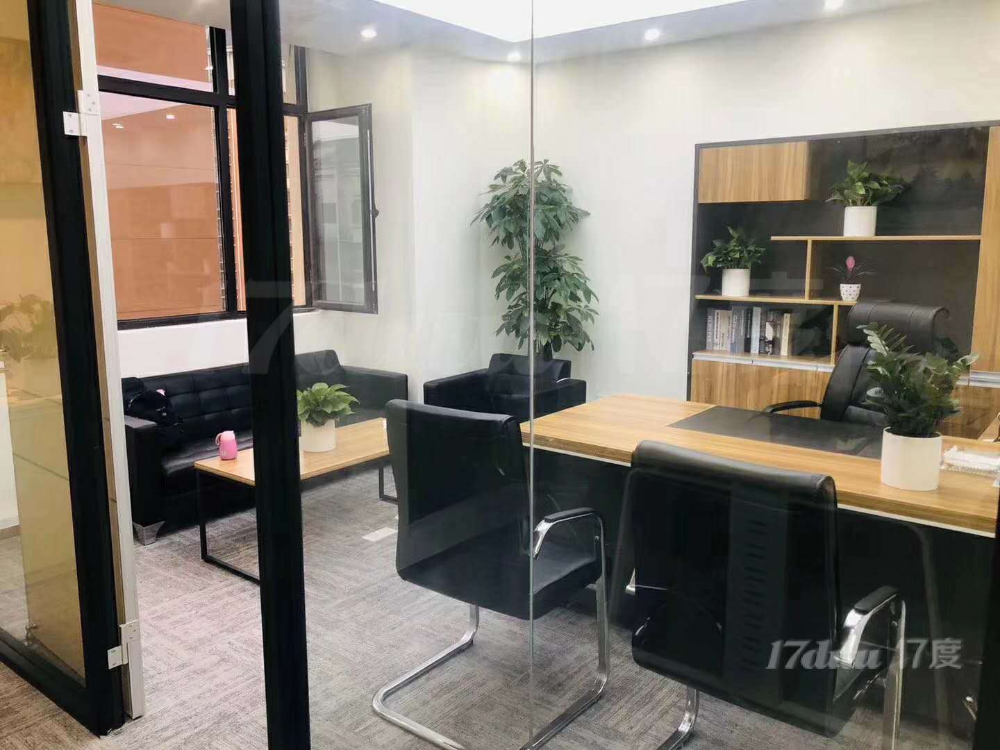 9号线中春路站，欧西玛新出100平明亮落地窗