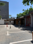 南锣鼓巷地铁站E口临街商铺出租
