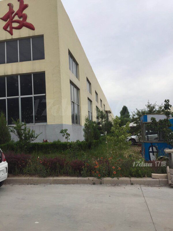 潍坊昌乐比德文路出租车间4300平方，水电齐全，可分租，联系
