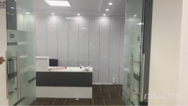 临街地铁口SBI创业街精装带家具2加1格局，随时看房拎包入住