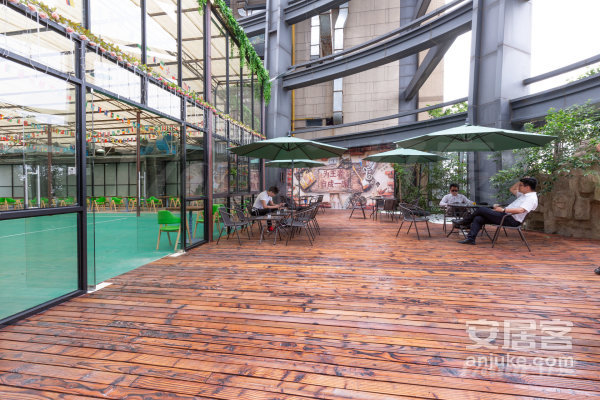 七宝地铁口出2人间办公室 可注册公司银行核税看场地