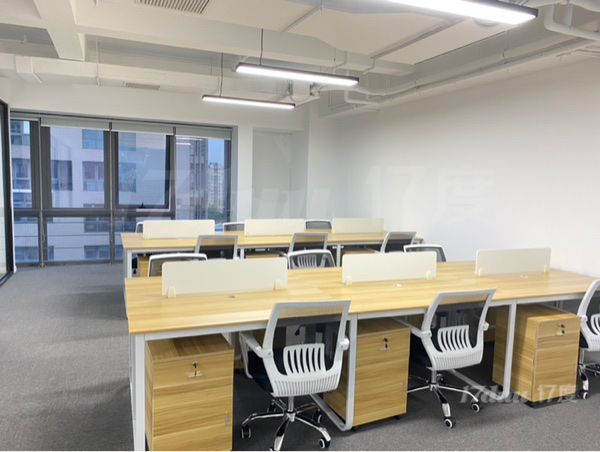 9号线商城路站，远东大厦，精装带家具，拎包入住