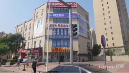 出售临街商铺十字路口大把角带租约有房本