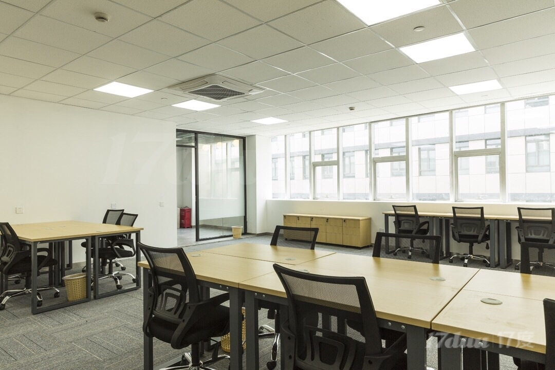 实地一对一办公室注册地址和核税银行开户看场地