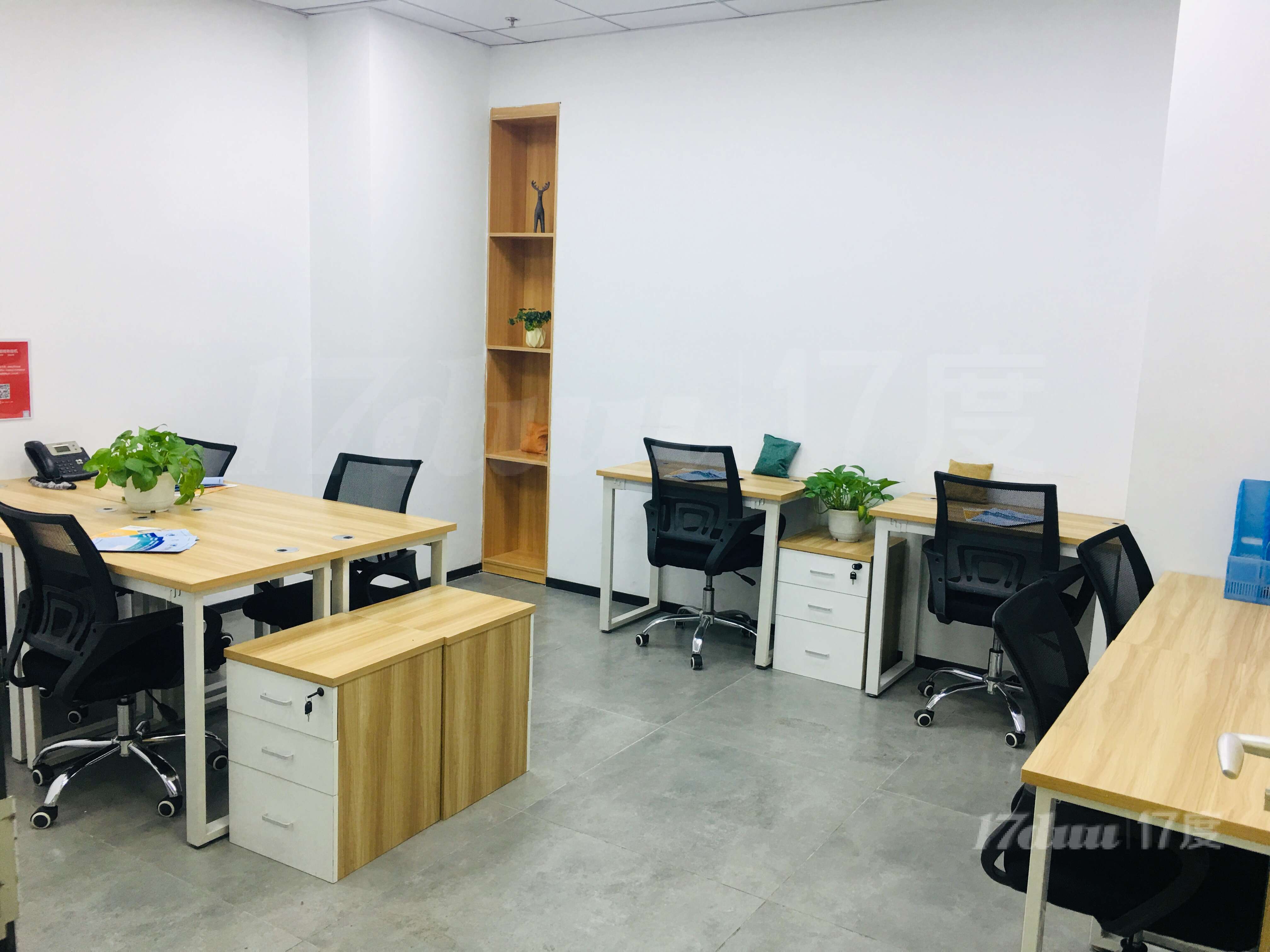 水电全包，精装办公室888元一间，暑期培训可月租，注冊看场地