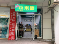 临街商铺，方方正正，房型规矩，紧邻两个大型小区
