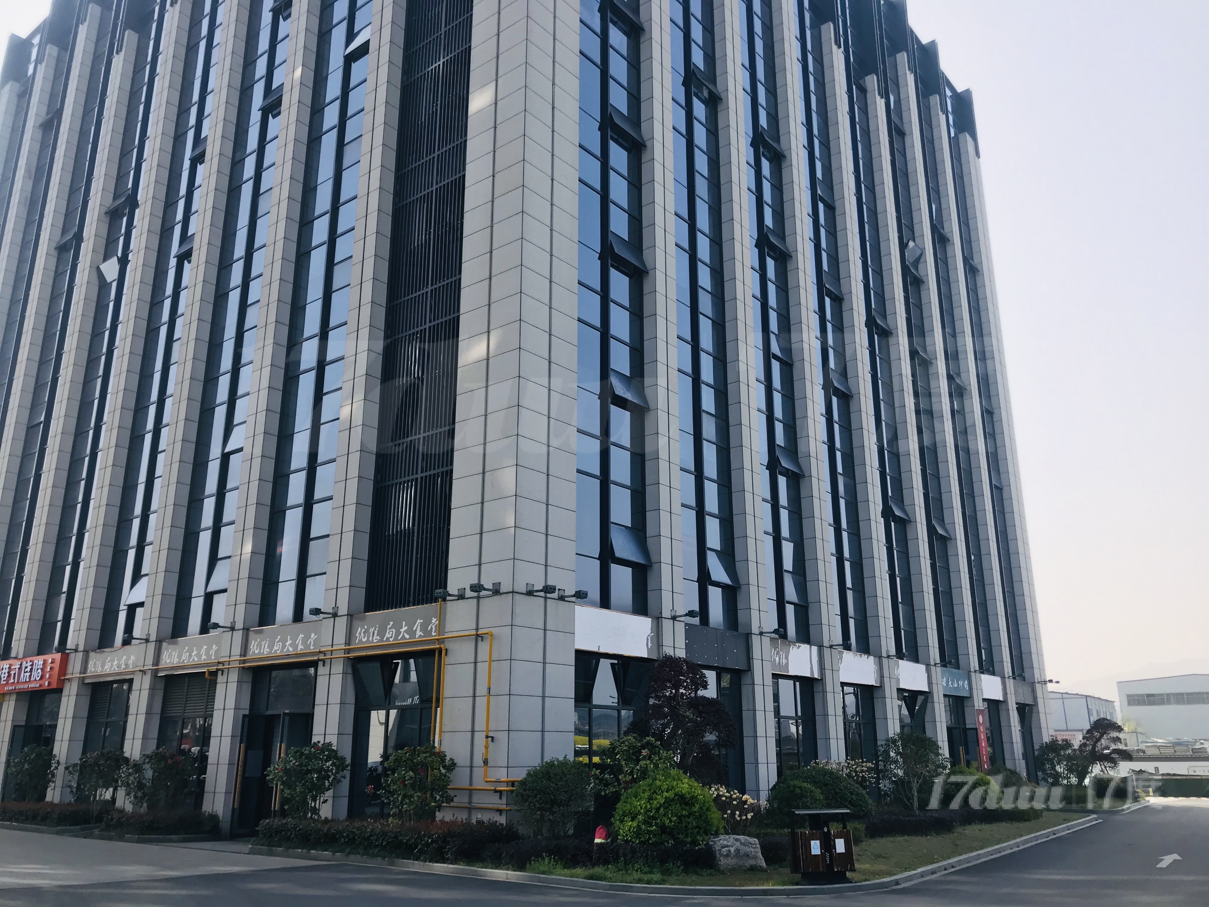 整层出租可定制装修 俯视西溪湿地